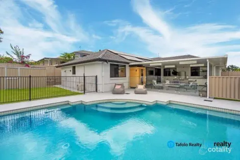 Property photo of 8 Excelsia Court Capalaba QLD 4157