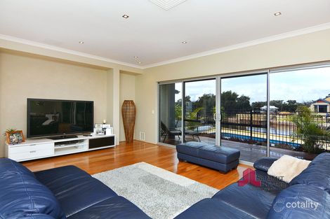 Property photo of 4 Rialto Close Pelican Point WA 6230