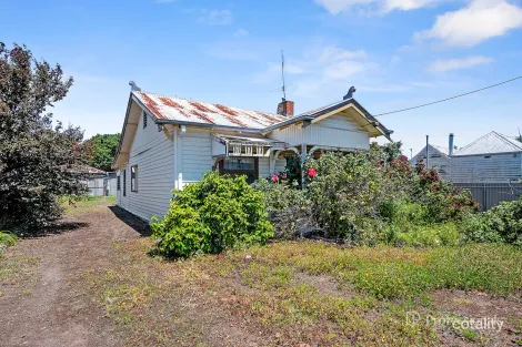 6 Casey St, Maryborough, VIC 3465