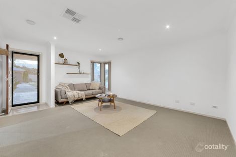 Property photo of 20 Lemon Thyme Way Lynbrook VIC 3975