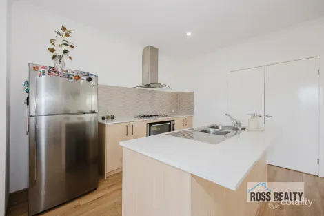 Property photo of 15A Farmfield Way Morley WA 6062