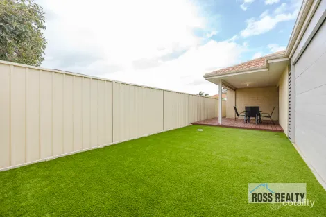 Property photo of 15A Farmfield Way Morley WA 6062