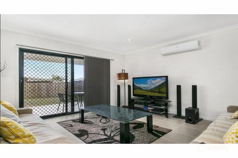 Property photo of 2/8 Varsity Crescent Norman Gardens QLD 4701