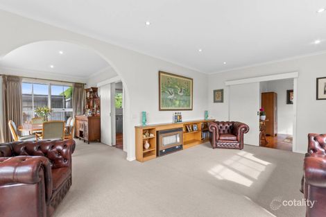 Property photo of 2 Reston Court Highton VIC 3216