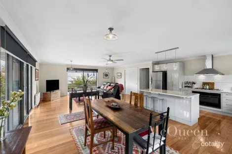 Property photo of 1 Garibaldi Drive Daylesford VIC 3460