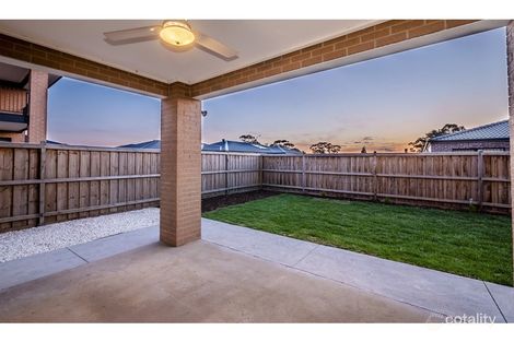 Property photo of 18 Craddock Drive Clyde North VIC 3978