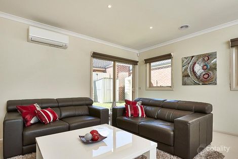 Property photo of 1/2 Silverton Drive Ferntree Gully VIC 3156