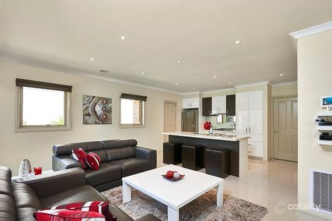 Property photo of 1/2 Silverton Drive Ferntree Gully VIC 3156