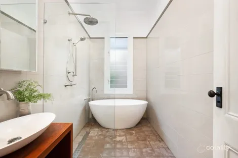 Property photo of 42 Hunter Street Greenslopes QLD 4120