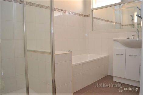 Property photo of 3/11 Iris Road Glen Iris VIC 3146