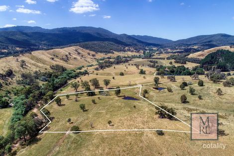 24 Yellow Box Lane, Bonnie Doon, VIC 3720