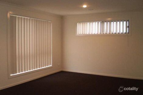 Property photo of 6 Alapont Close Pakenham VIC 3810