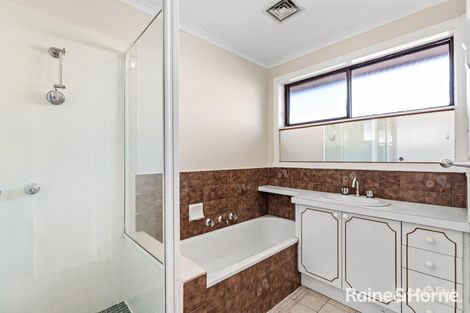 Property photo of 3 Ulmara Place Keilor Downs VIC 3038