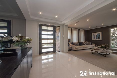 Property photo of 282 Alisma Boulevard Cranbourne North VIC 3977