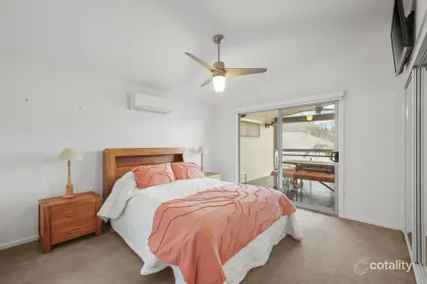 Property photo of 28 Norman Drive Cowes VIC 3922