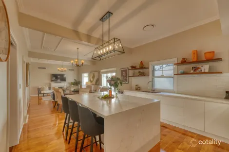 Property photo of 30 Nicklin Street Coorparoo QLD 4151