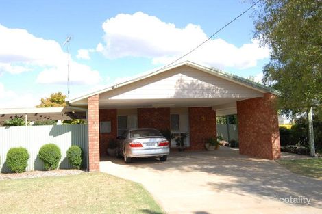 9 Warren Dr, Deniliquin, NSW 2710