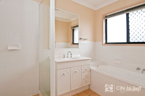 Property photo of 21 Faculty Circuit Meadowbrook QLD 4131