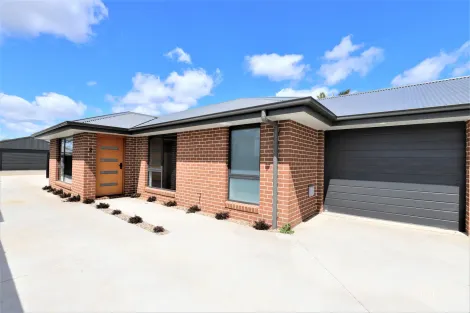 2/16 Hay St, Cootamundra, NSW 2590