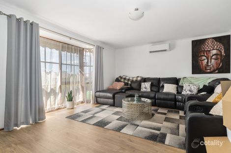 Property photo of 12 Pardalote Avenue Carrum Downs VIC 3201