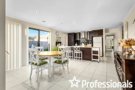 Property photo of 142 Ellavale Drive Traralgon East VIC 3844