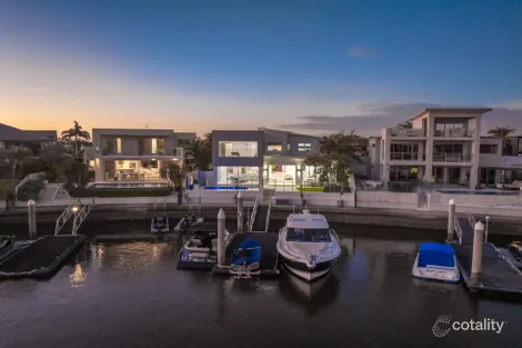 Property photo of 10 Regents Court Paradise Point QLD 4216