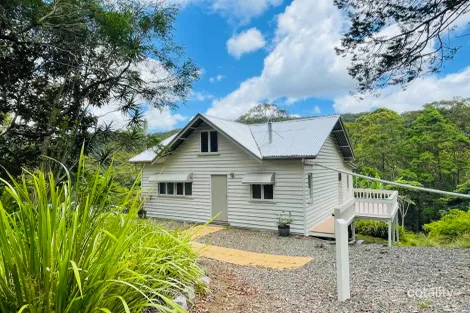 Property photo of 32 Fernlands Road Mount Nebo QLD 4520
