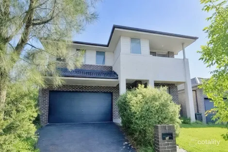 Property photo of 14 Pinehurst Street Colebee NSW 2761