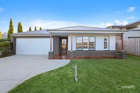 Property photo of 23 Norman Road Drouin VIC 3818