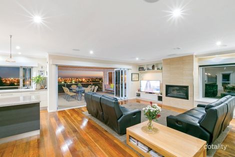 Property photo of 5 Heights Crescent Ballarat North VIC 3350