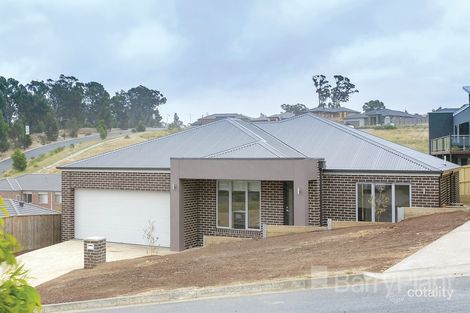 22 Henry Ave, Mount Clear, VIC 3350
