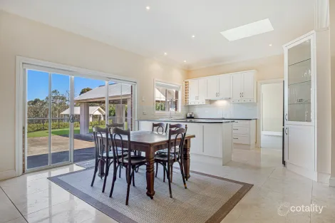 Property photo of 6 Farnborough Road Dural NSW 2158