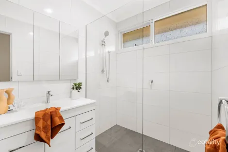 Property photo of 32 Anderson Parade Bundoora VIC 3083