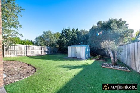 Property photo of 17 Sumner Crescent Point Cook VIC 3030