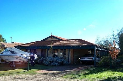 Property photo of 7 Trusty Grove Stratton WA 6056