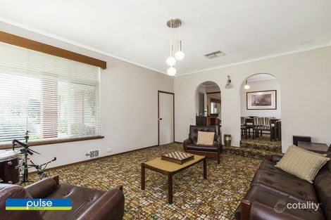 Property photo of 5 Weir Place Bateman WA 6150
