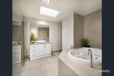 Property photo of 70 Leeds Road Mount Waverley VIC 3149