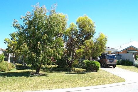 13 Hove Pl, Warnbro, WA 6169