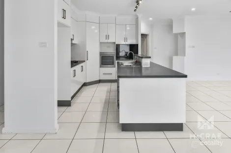 Property photo of 3 Pod Place Bowen QLD 4805