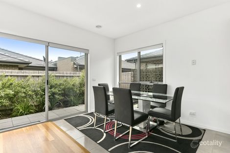 Property photo of 2/51 Green Island Avenue Mount Martha VIC 3934