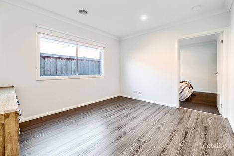 Property photo of 13 Rowling Drive Officer VIC 3809