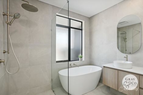 Property photo of 2/116 Waratah Avenue Dalkeith WA 6009