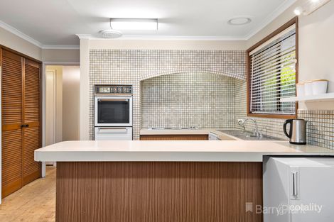 Property photo of 3 Ann Crescent Pakenham VIC 3810