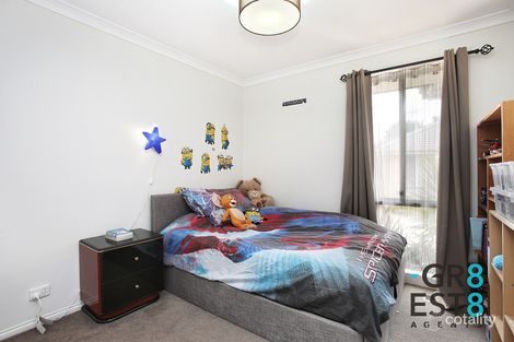 Property photo of 5/79 Strathavan Drive Berwick VIC 3806
