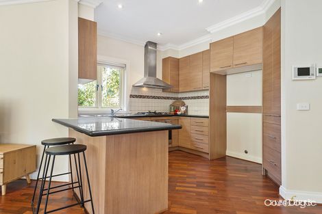 Property photo of 2/5 Olron Rise Doncaster East VIC 3109