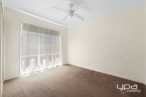 Property photo of 13 Brookfield Avenue Brookfield VIC 3338