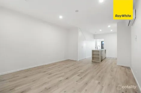 Property photo of 21/6 Inge King Crescent Whitlam ACT 2611