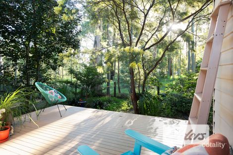 Property photo of 2 Lake Point Way Murrays Beach NSW 2281