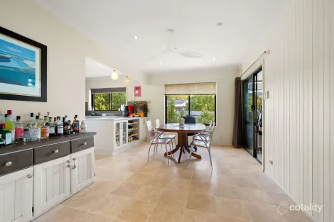 Property photo of 3 Claret Court Bright VIC 3741