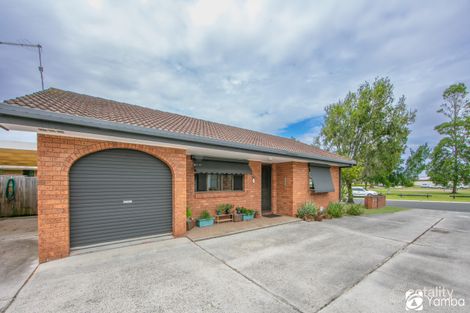 Property photo of 2/9 Hakea Avenue Yamba NSW 2464